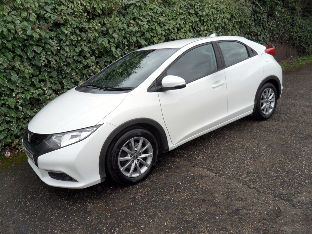 Used Honda Civic 2012 for sale - 77697702: Photo 21