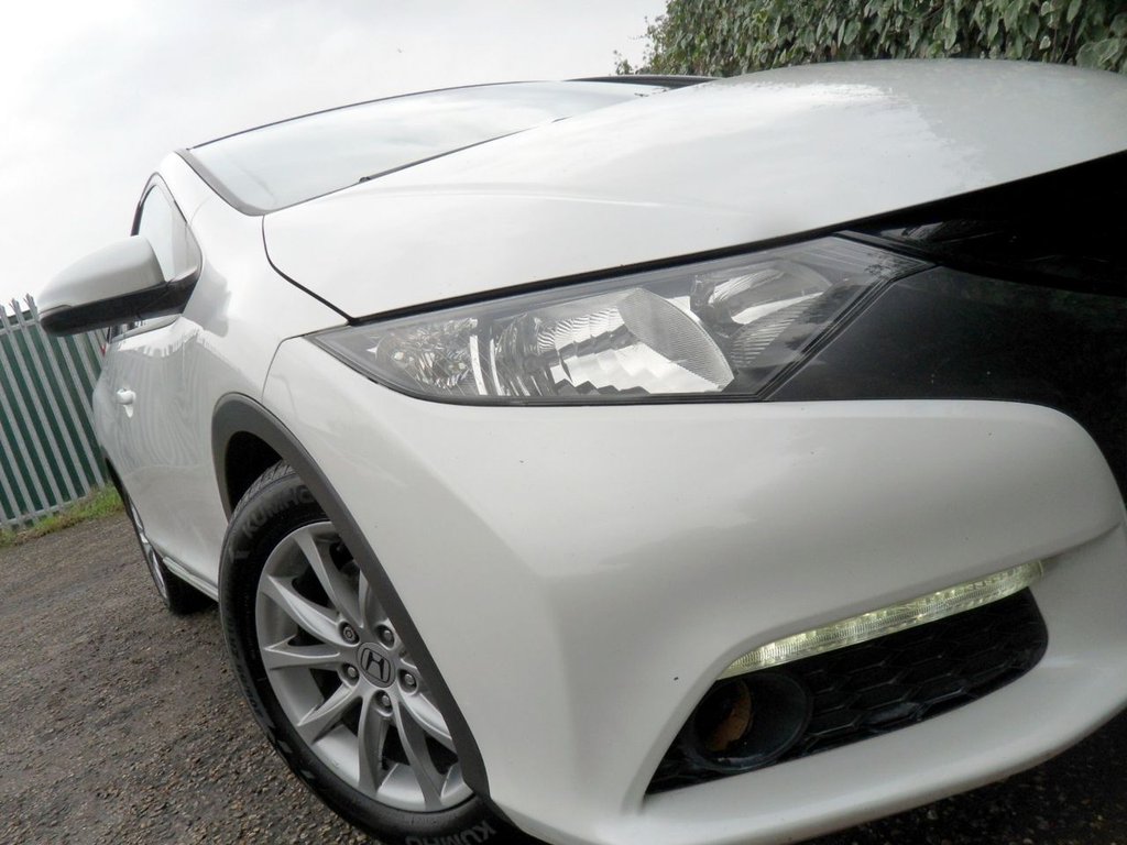 Used Honda Civic 2012 for sale - 77697702: Photo 23