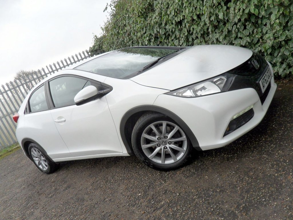 Used Honda Civic 2012 for sale - 77697702: Photo 31