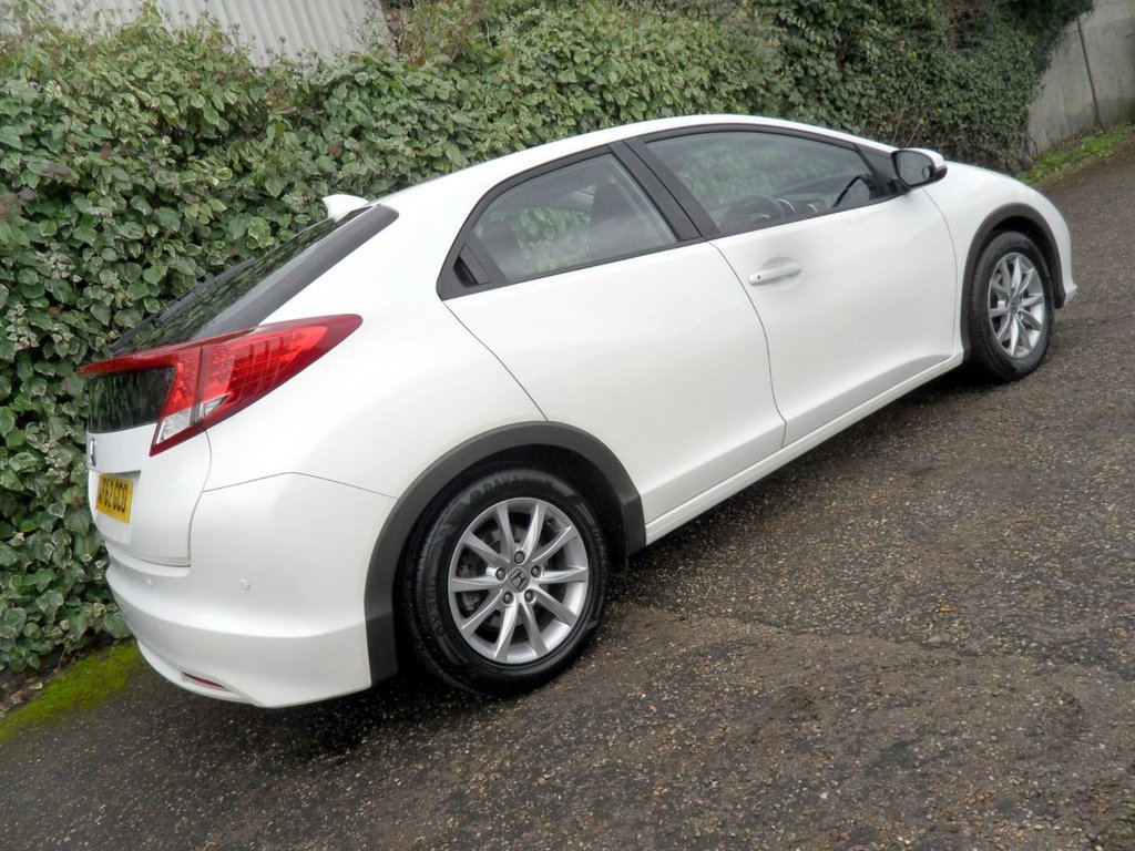 Used Honda Civic 2012 for sale - 77697702: Photo 34