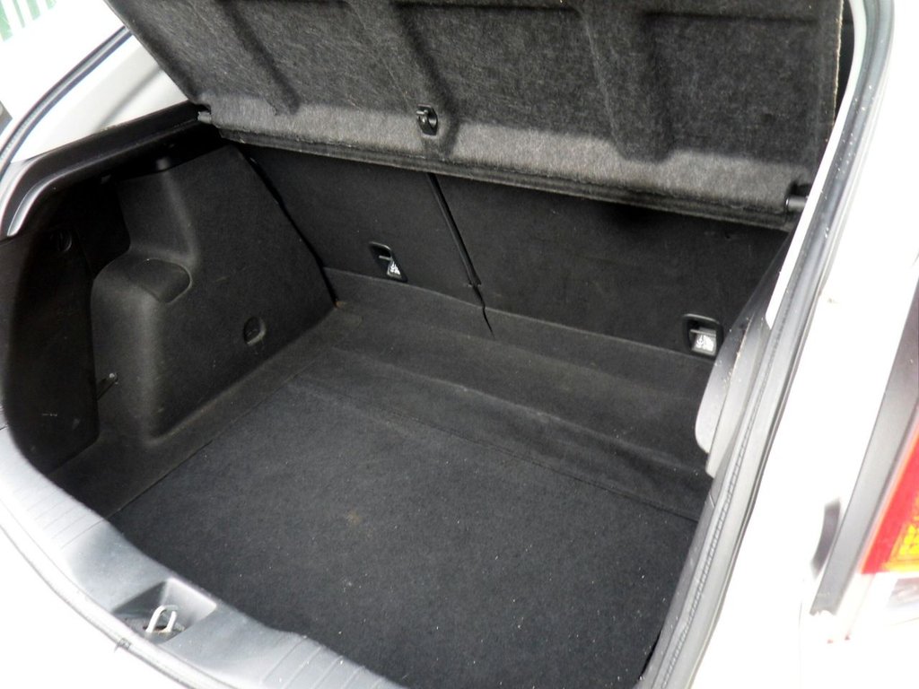 Used Honda Civic 2012 for sale - 77697702: Photo 41