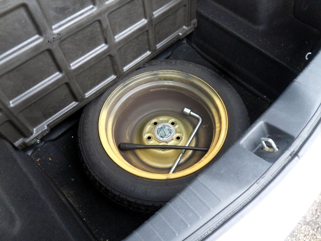 Used Honda Civic 2012 for sale - 77697702: Photo 43