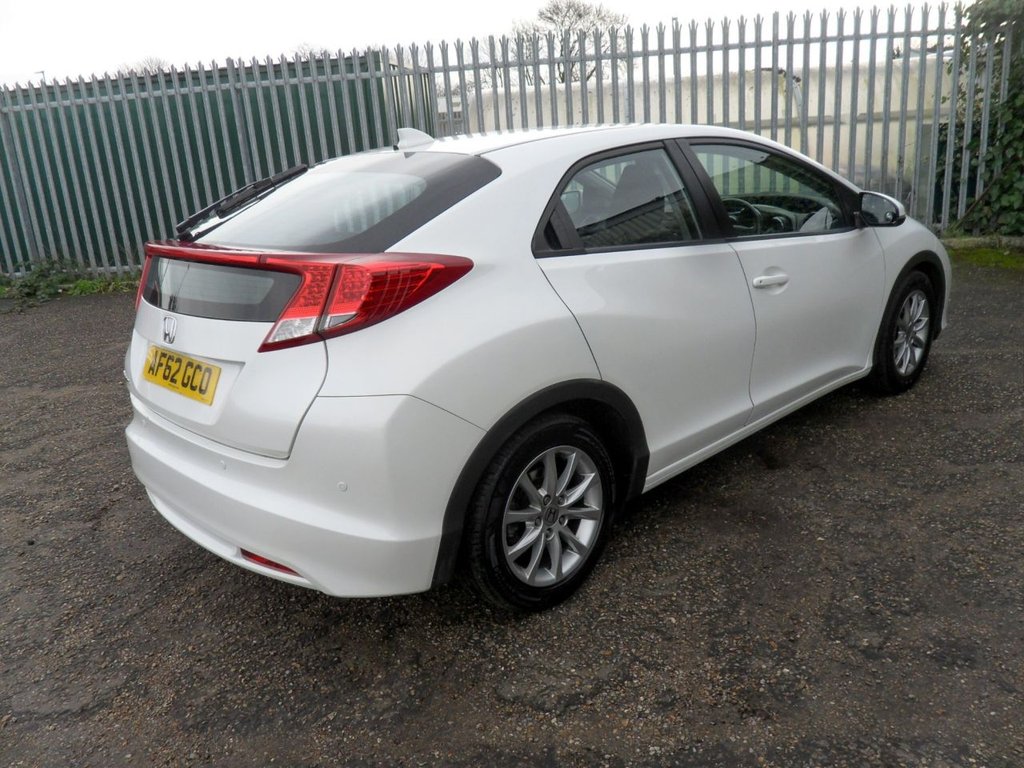 Used Honda Civic 2012 for sale - 77697702: Photo 9