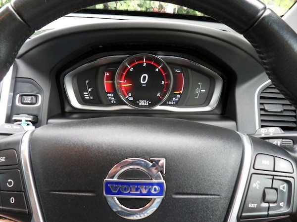 Used Volvo XC60 2015 for sale - 76132563: Photo 29
