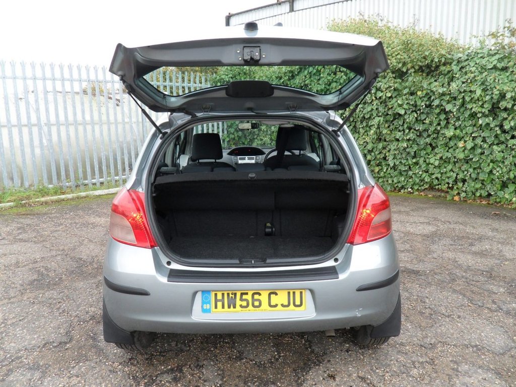 Used Toyota Yaris 2006 for sale - 76454395: Photo 40