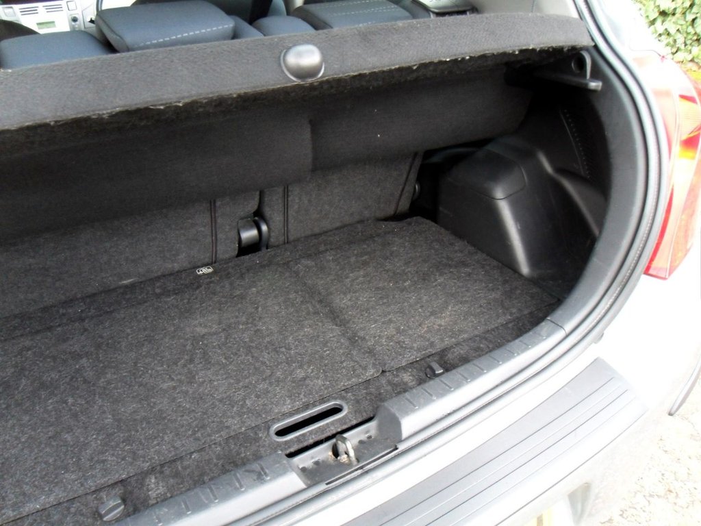 Used Toyota Yaris 2006 for sale - 76454395: Photo 42