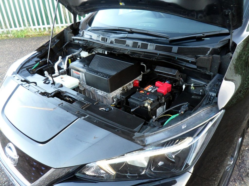 Used Nissan Leaf 2018 for sale - 77697686: Photo 16