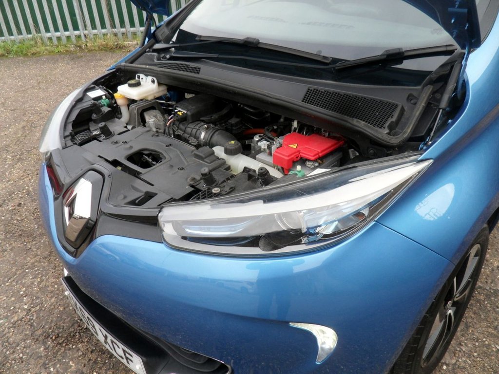 Used Renault Zoe 2019 for sale - 77697707: Photo 17