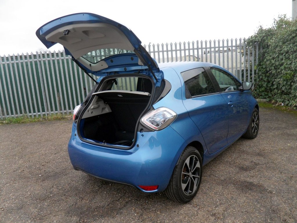 Used Renault Zoe 2019 for sale - 77697707: Photo 44