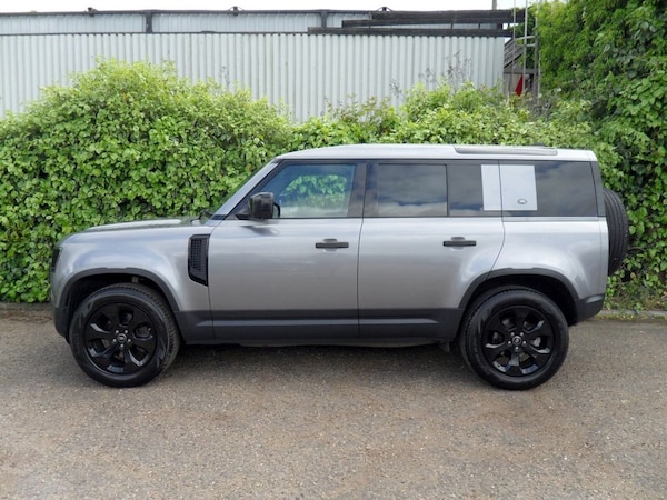 Used Land Rover Defender 110 2020 for sale - 76038633: Photo 30