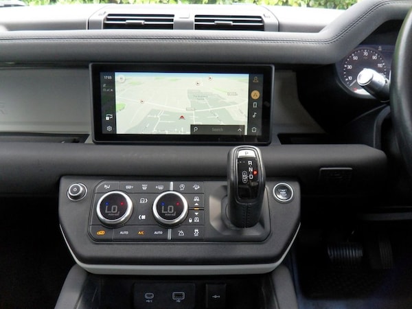 Used Land Rover Defender 110 2020 for sale - 76038633: Photo 34