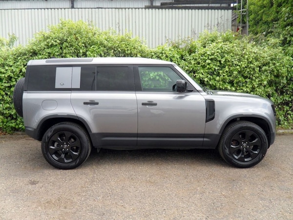 Used Land Rover Defender 110 2020 for sale - 76038633: Photo 4