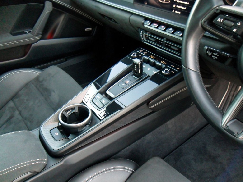 Used Porsche 911 2022 for sale - 76376142: Photo 31