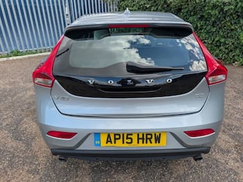 Used Volvo V40 2015 for sale - 79608187: Photo