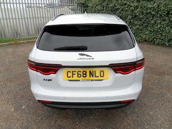 Used Jaguar XF 2018 for sale - 77952889: Photo