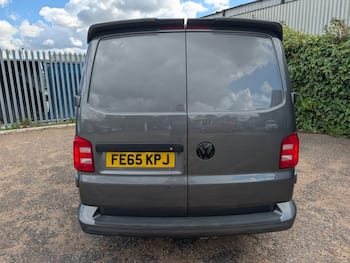 Used Volkswagen Transporter 2015 for sale - 79667037: Photo