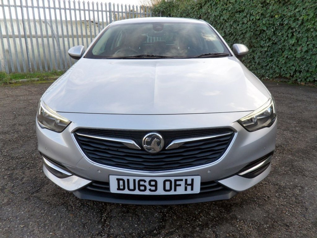 Used Vauxhall Insignia 2019 for sale - 76558915: Photo 2