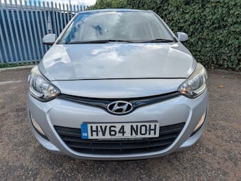 Used Hyundai i20 2014 for sale - 79608185: Photo