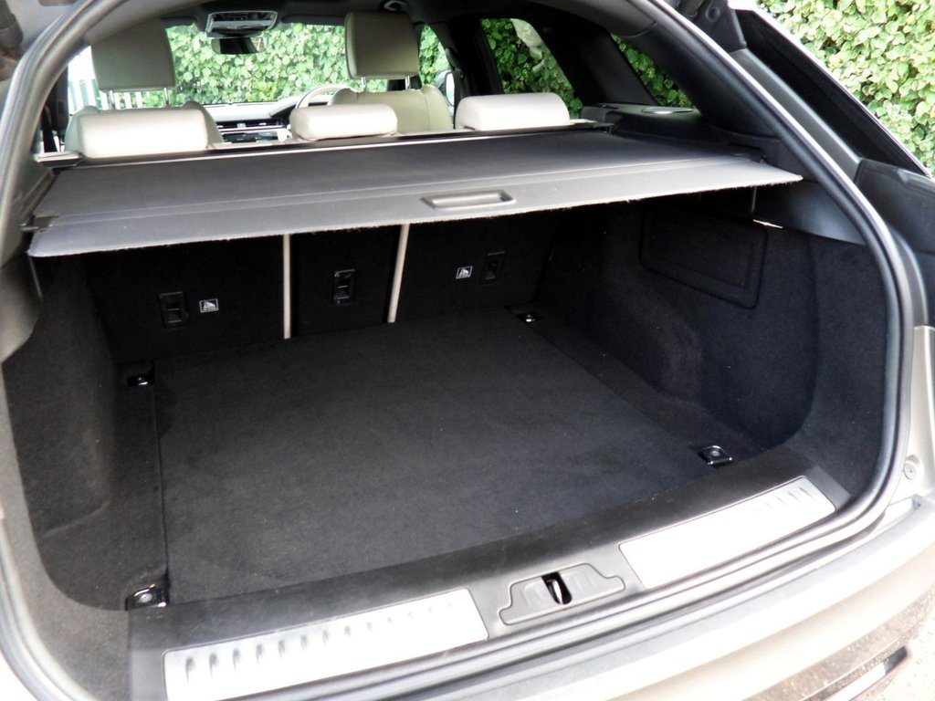 Used Land Rover Range Rover Velar 2019 for sale - 77692887: Photo 42