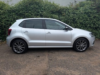 Used Volkswagen Polo 2015 for sale - 79619491: Photo