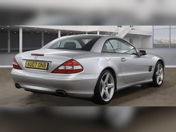 Used Mercedes-Benz SL 2007 for sale - 77508435: Photo
