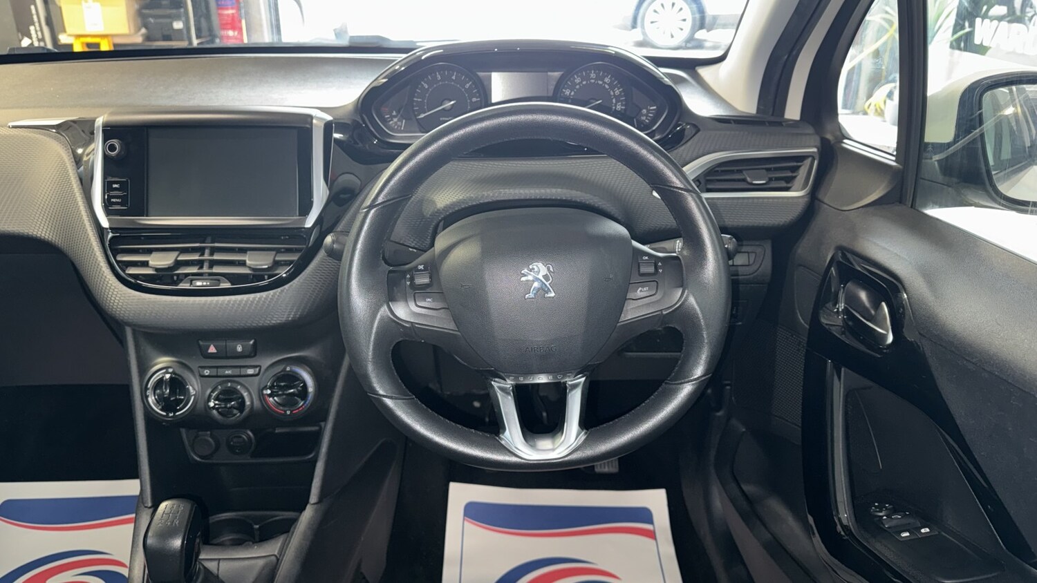 Used Peugeot 208 2015 for sale - 77766480: Photo 16