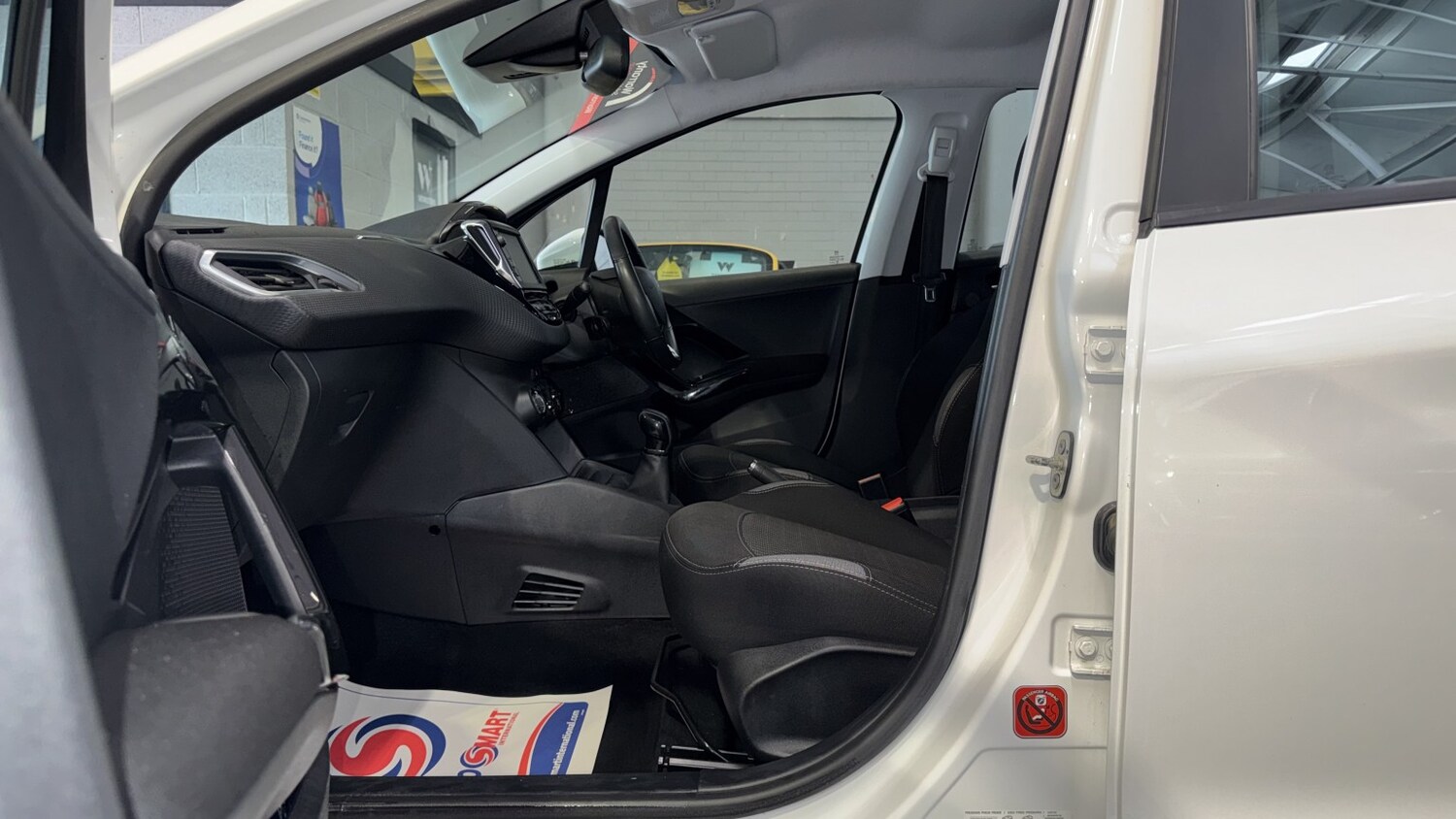 Used Peugeot 208 2015 for sale - 77766480: Photo 17