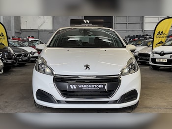 Used Peugeot 208 2015 for sale - 77766480: Photo