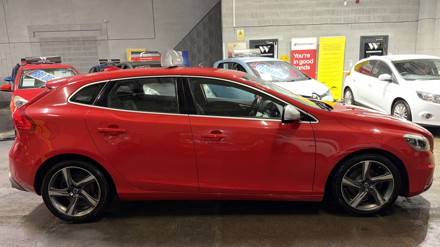 Used Volvo V40 2015 for sale - 77453035: Photo 9