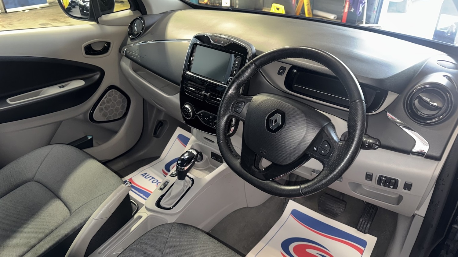 Used Renault Zoe 2016 for sale - 78134974: Photo 12