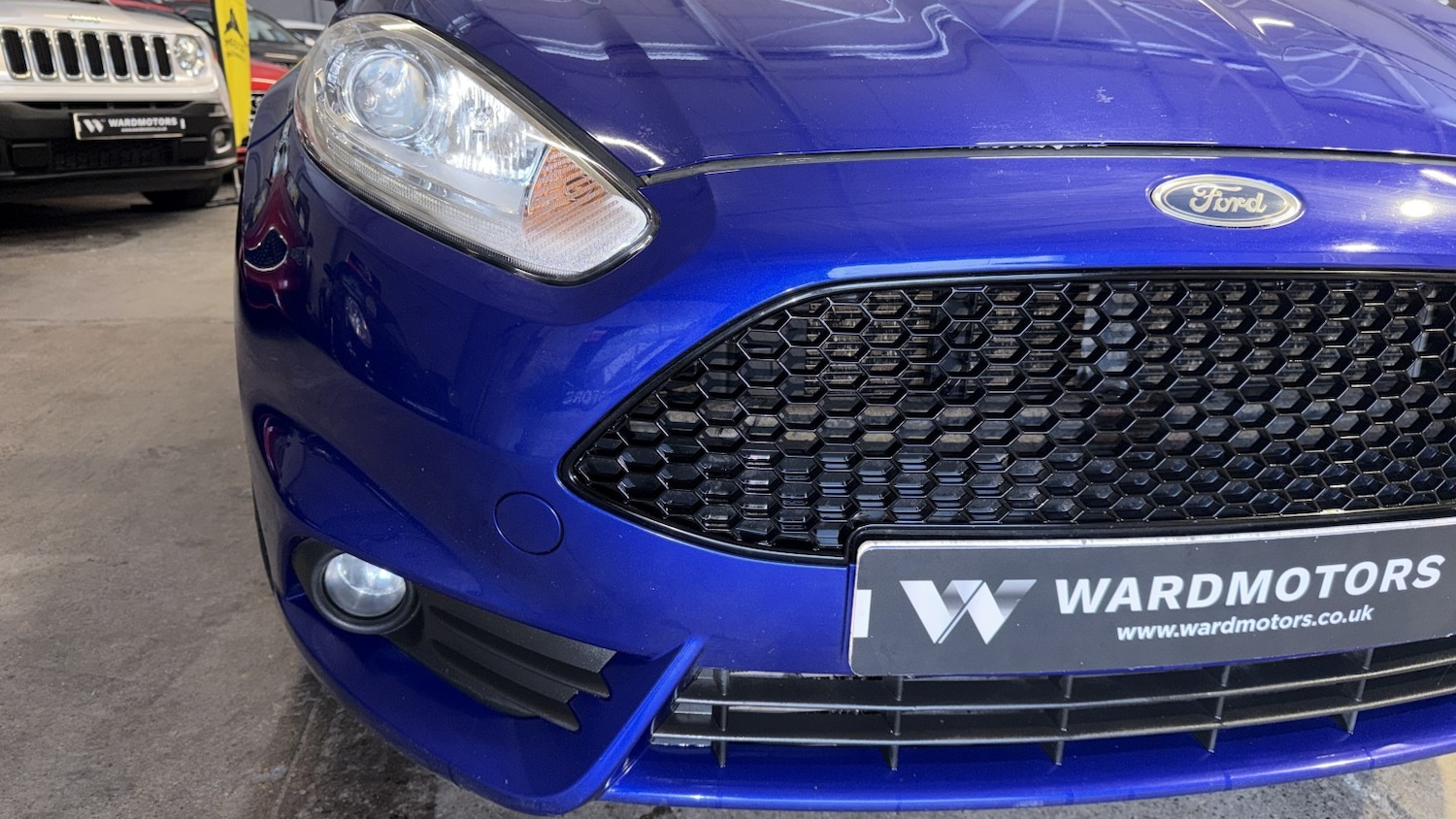 Used Ford Fiesta 2014 for sale - 77073035: Photo 34