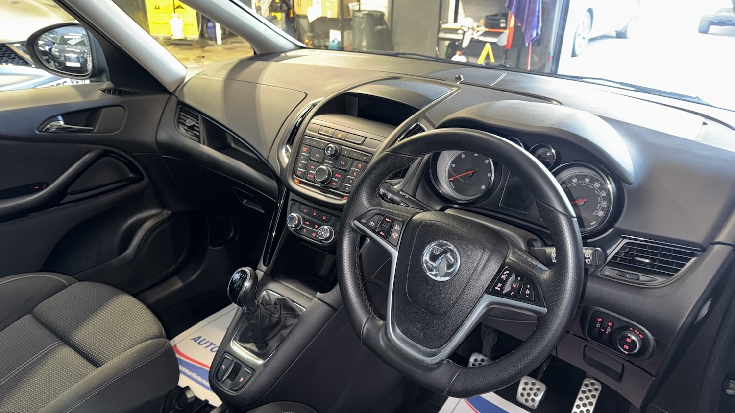 Used Vauxhall Zafira 2014 for sale - 77976995: Photo 12