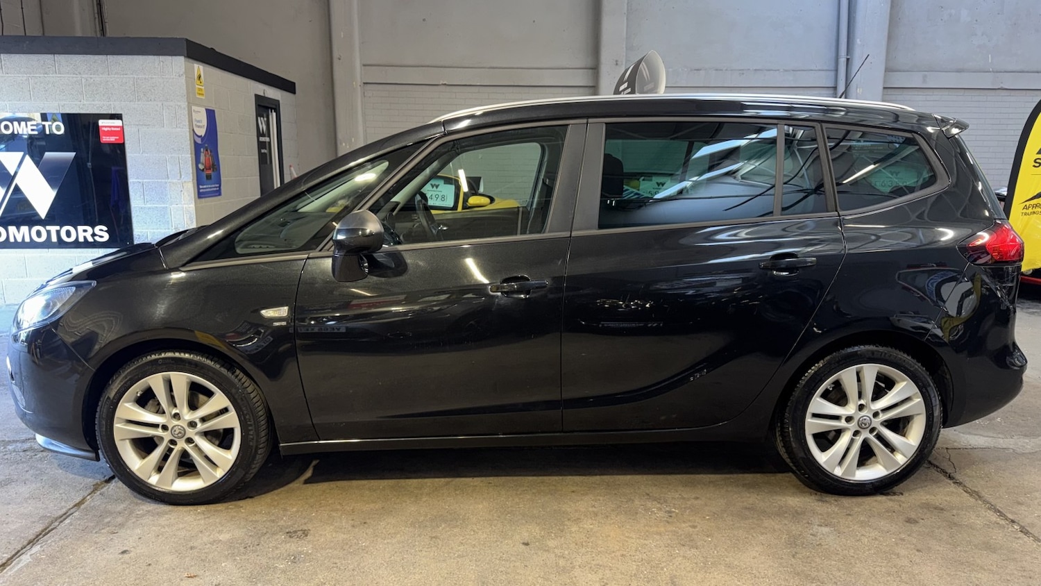 Used Vauxhall Zafira 2014 for sale - 77976995: Photo 2