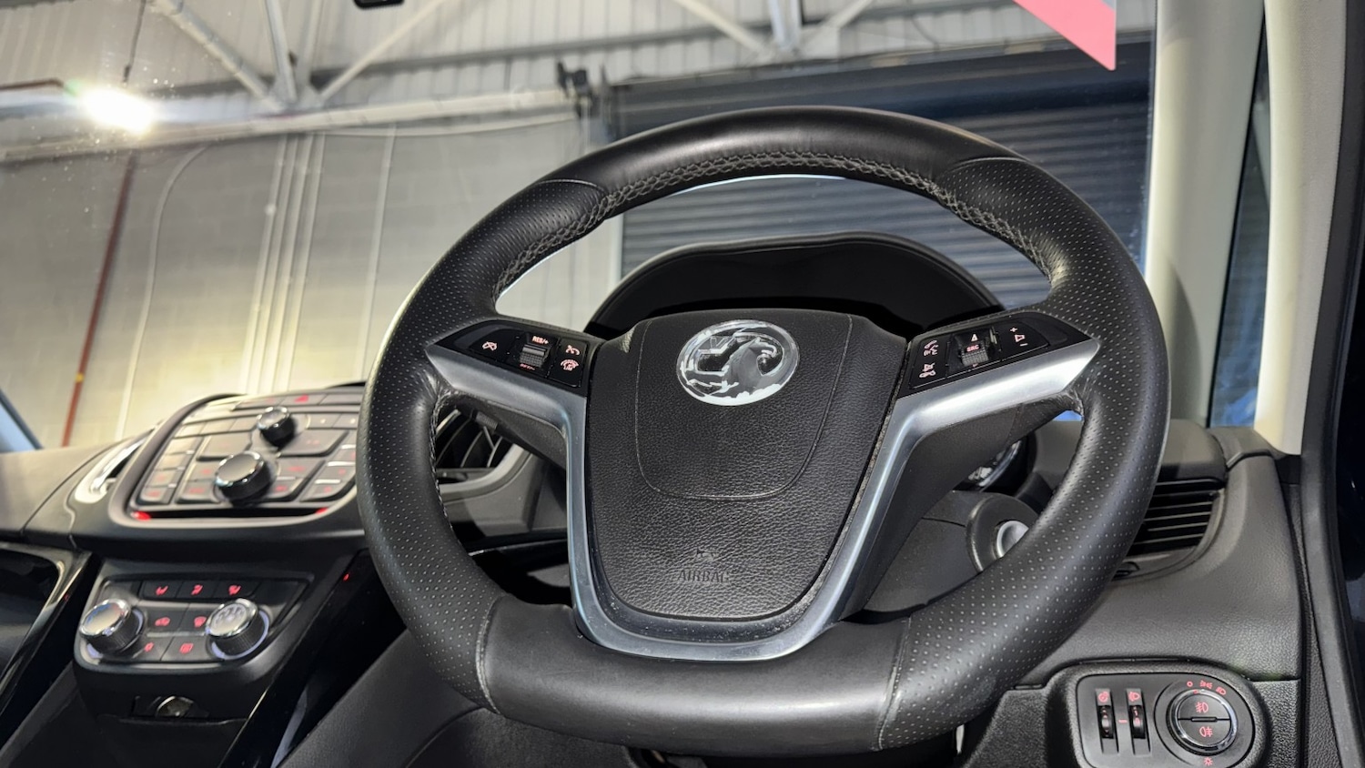 Used Vauxhall Zafira 2014 for sale - 77976995: Photo 21