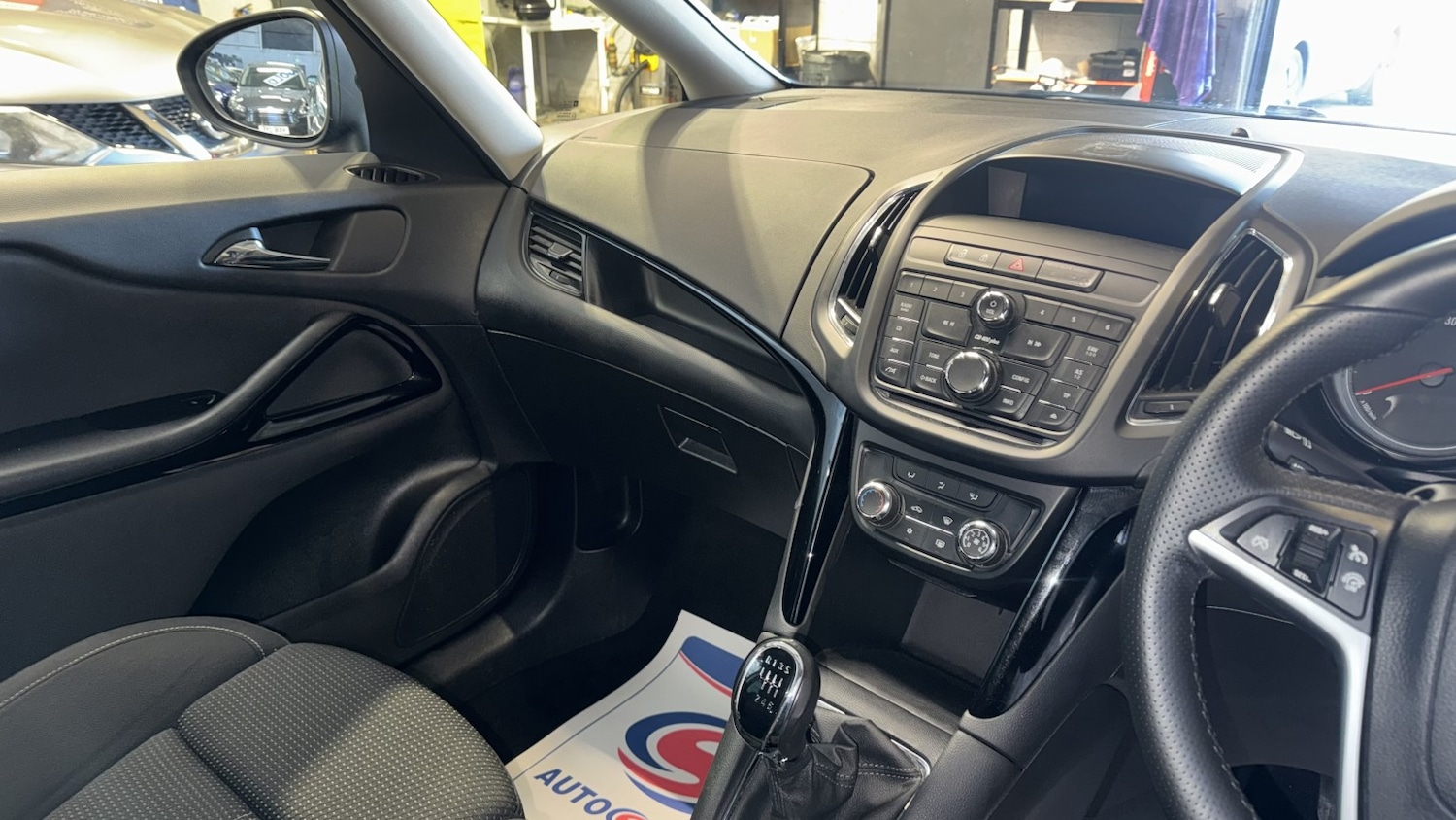 Used Vauxhall Zafira 2014 for sale - 77976995: Photo 23