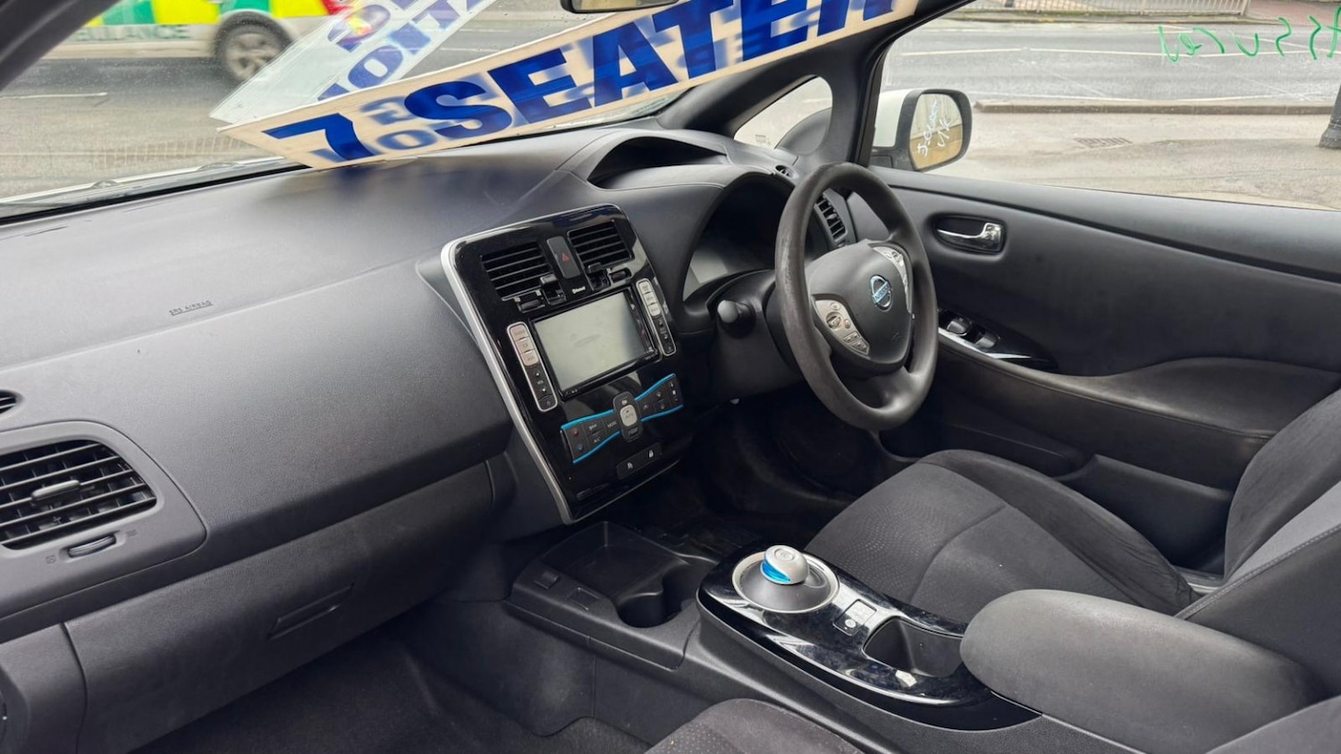 Used Nissan Leaf 2017 for sale - 77237094: Photo 2