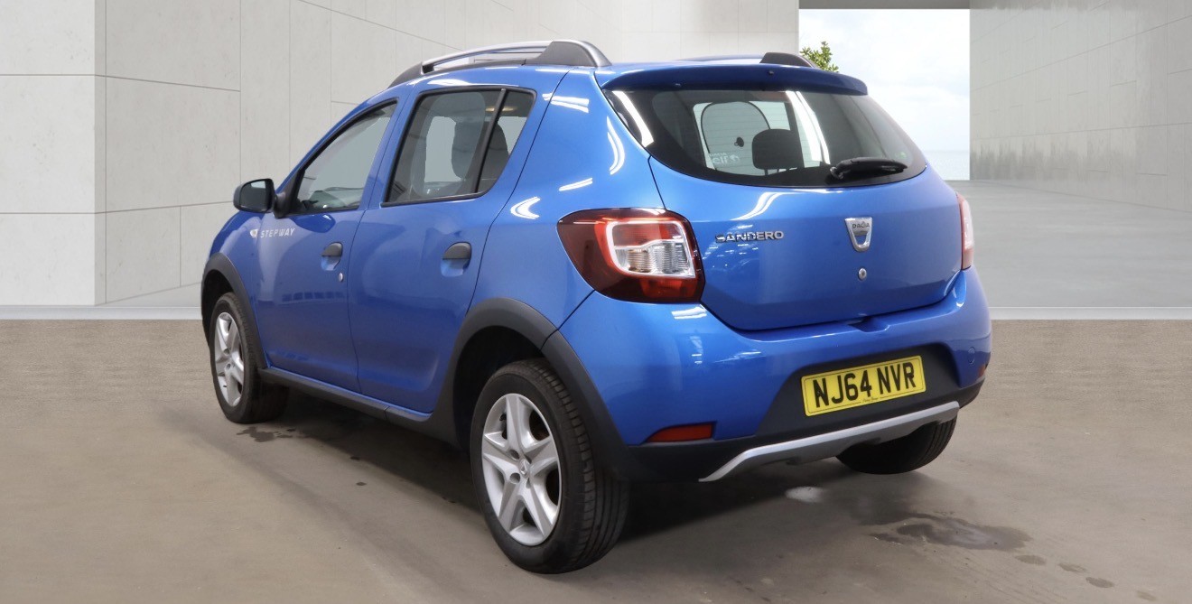 Used Dacia Sandero Stepway 2014 for sale - 78084554: Photo 2