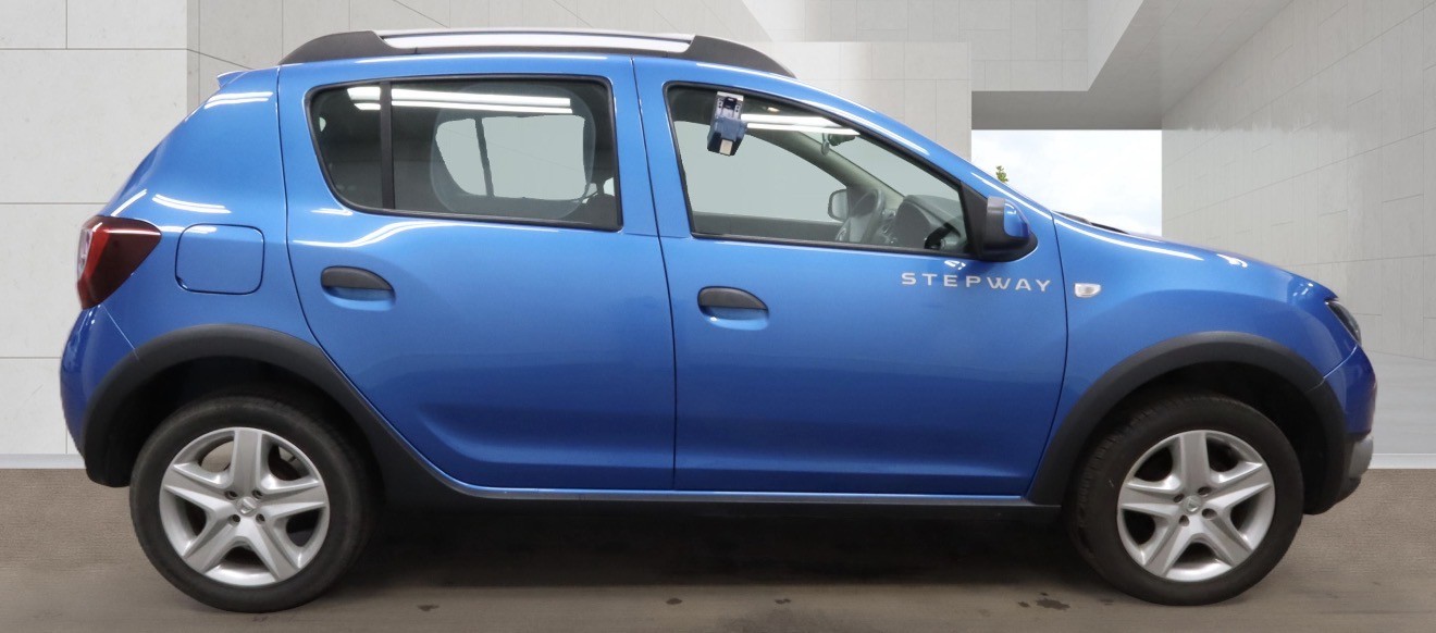 Used Dacia Sandero Stepway 2014 for sale - 78084554: Photo 9