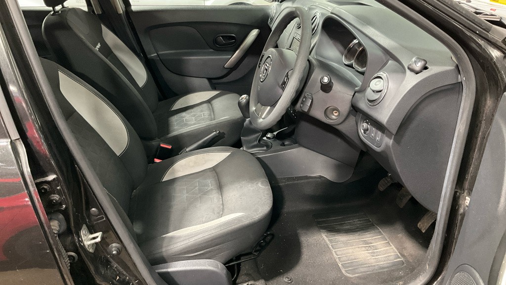 Used Dacia Sandero Stepway 2015 for sale - 77901271: Photo 5