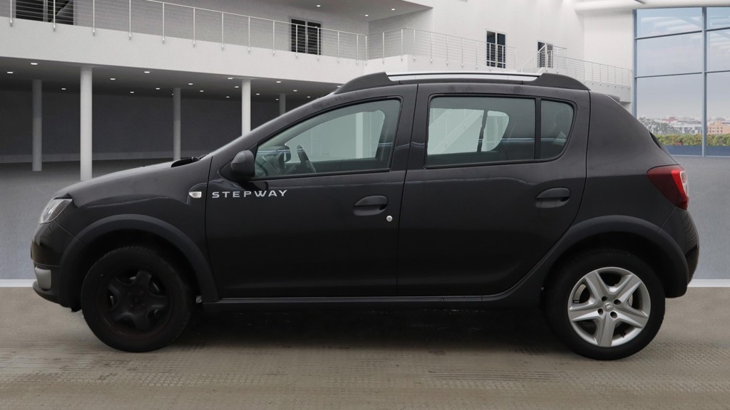 Used Dacia Sandero Stepway 2015 for sale - 77901271: Photo 8
