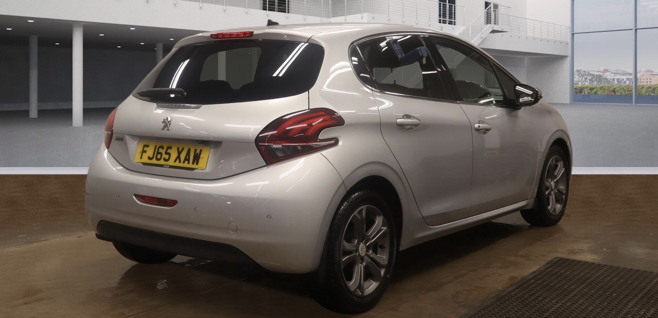 Used Peugeot 208 2015 for sale - 77011774: Photo 4