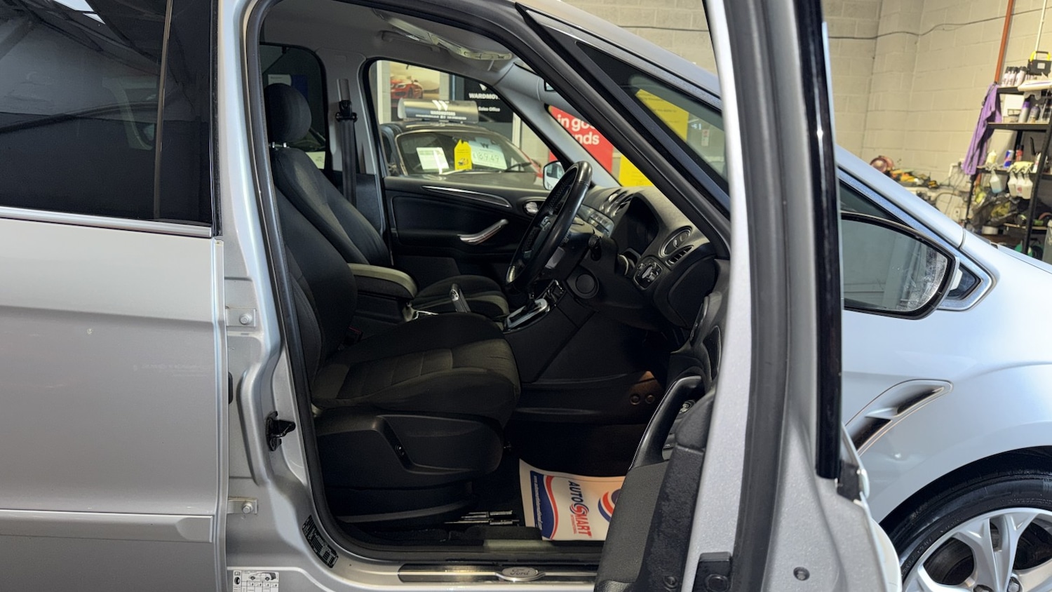 Used Ford S-Max 2012 for sale - 77080818: Photo 11