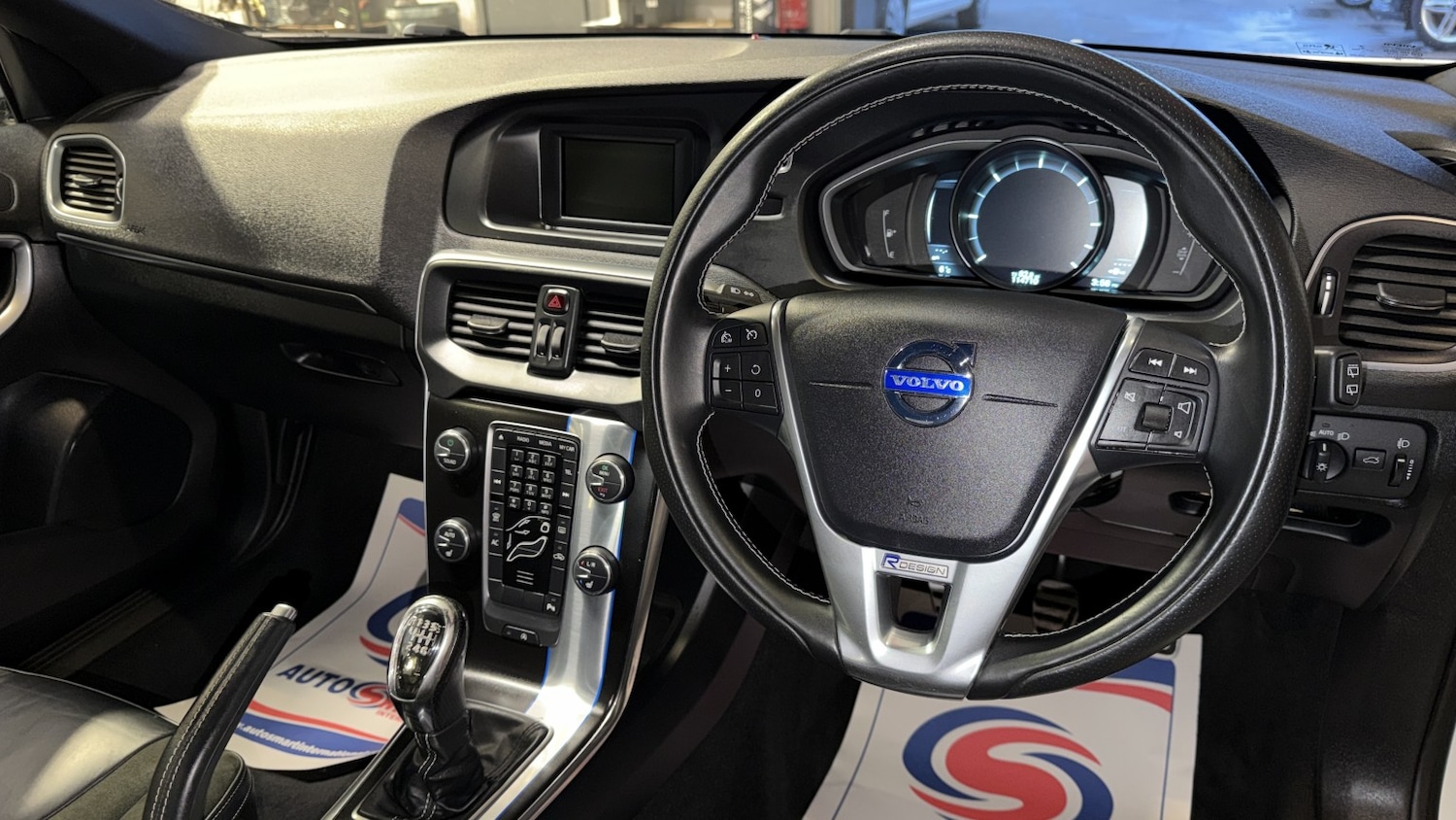 Used Volvo V40 2014 for sale - 77093958: Photo 12