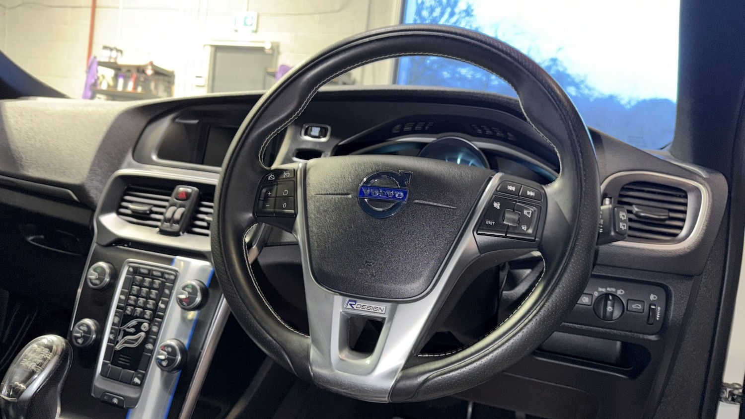 Used Volvo V40 2014 for sale - 77093958: Photo 23