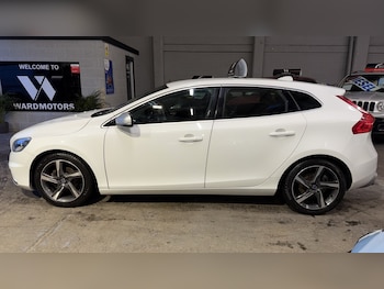 Used Volvo V40 2014 for sale - 77093958: Photo
