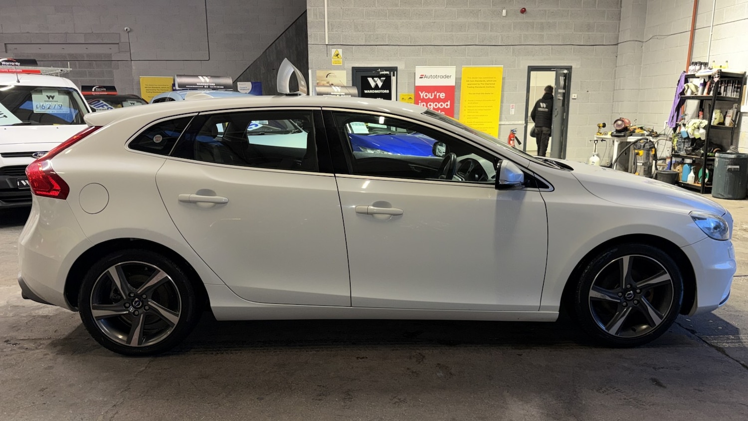 Used Volvo V40 2014 for sale - 77093958: Photo 9
