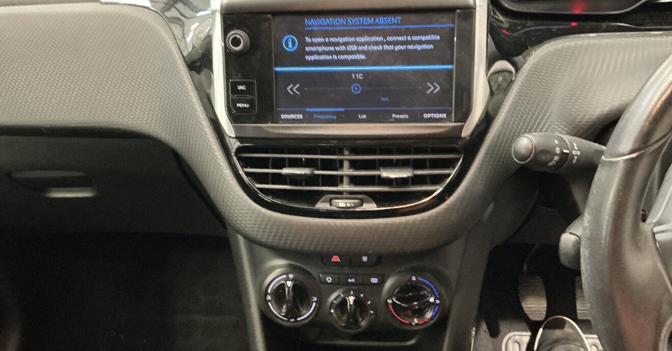 Used Peugeot 2008 2017 for sale - 77973724: Photo 7