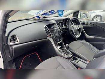 Used Vauxhall Astra 2011 for sale - 79644274: Photo