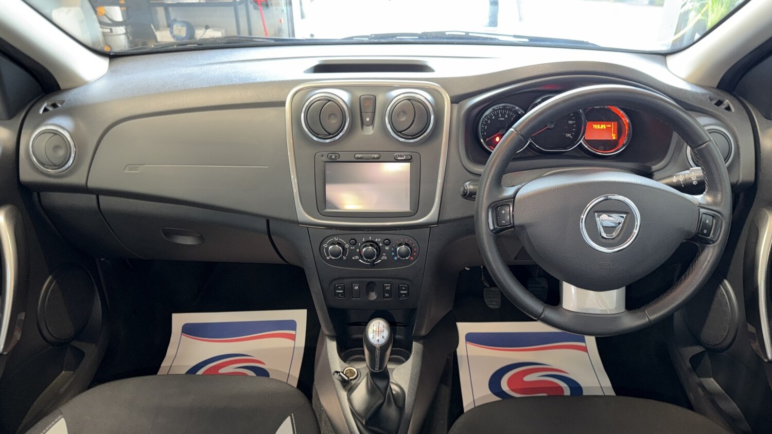 Used Dacia Sandero Stepway 2015 for sale - 76673319: Photo 14