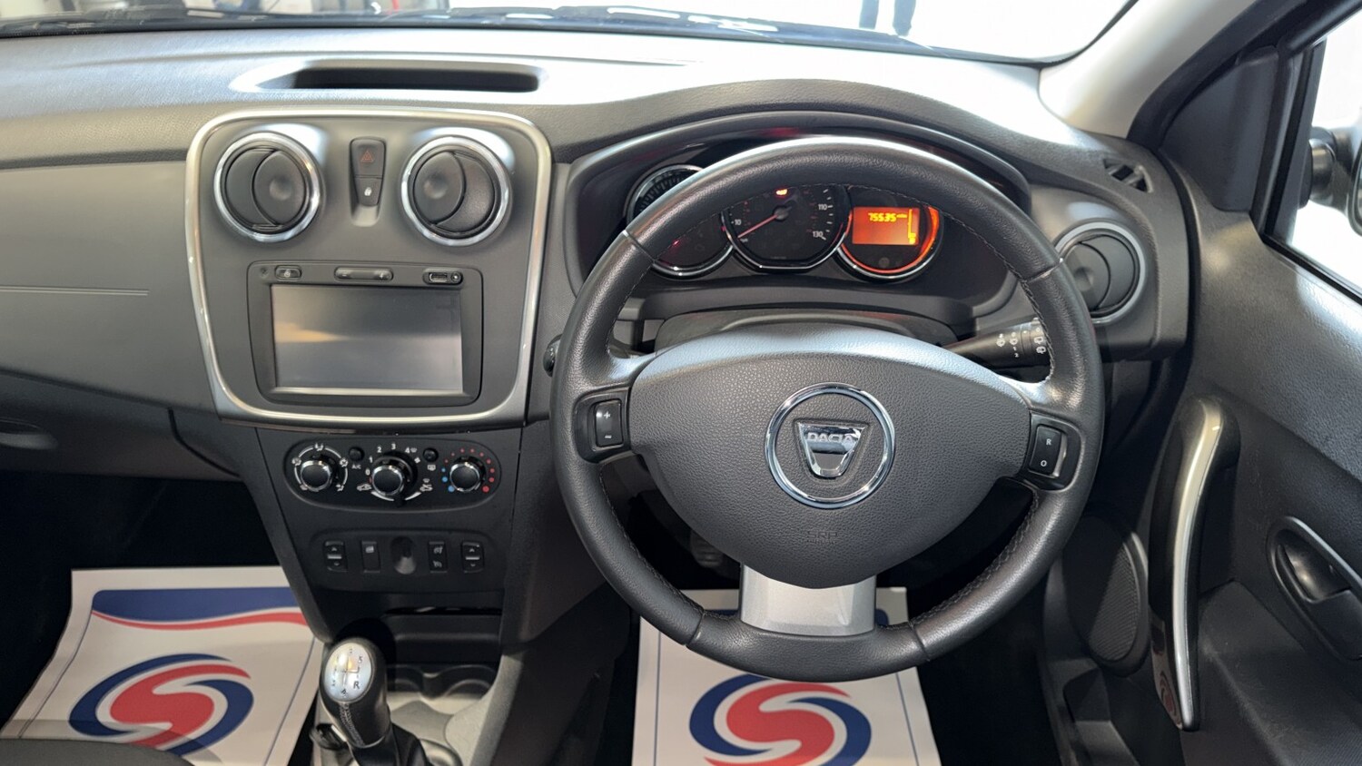 Used Dacia Sandero Stepway 2015 for sale - 76673319: Photo 16